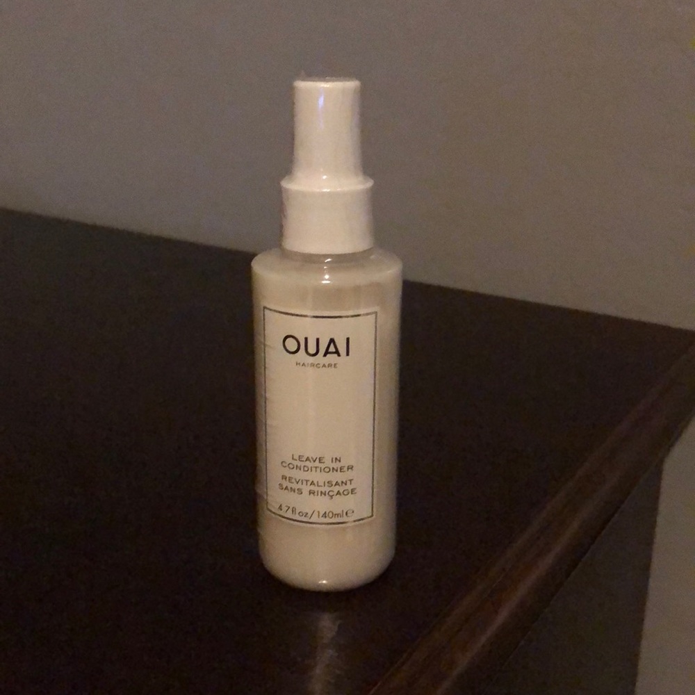 Leave in hair conditioner